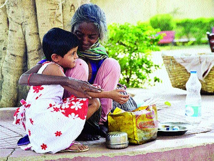  ... and in the end, daughter returned to her mother's heart! | ...अन् अखेर मातृदिनीच ती परतली ‘माये’च्या कुशीत!