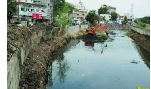 60% river cleaning work completed | नदी स्वच्छतेचे ६० टक्के काम पूर्ण 60% river cleaning work completed | नदी स्वच्छतेचे ६० टक्के काम पूर्ण