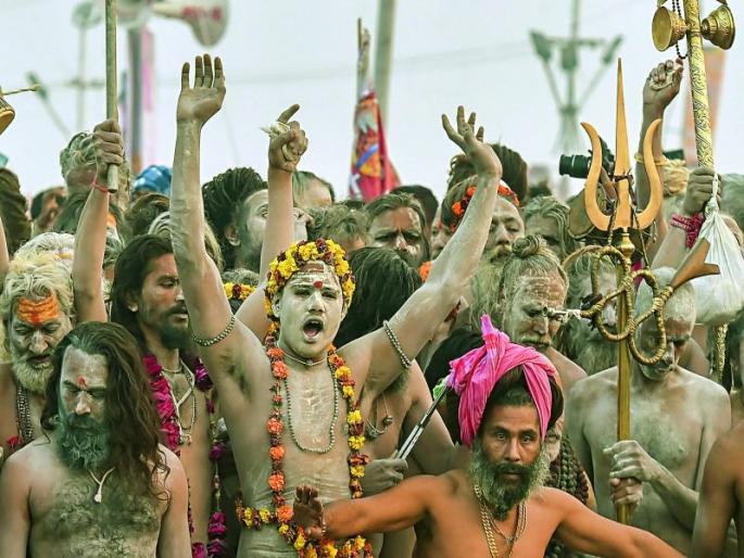Engineers to management graduates, 10000 to turn Naga sadhus | निर्मोहित्वामागील प्रेरणा महत्त्वाच्या ! Engineers to management graduates, 10000 to turn Naga sadhus | निर्मोहित्वामागील प्रेरणा महत्त्वाच्या !