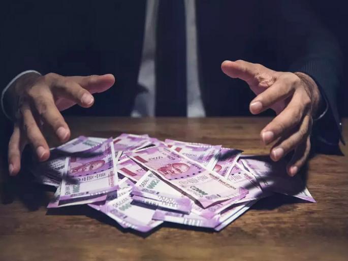 seven arrested in ahmadnagar urban bank loan embezzlement case | नगर अर्बन बँकेच्या कर्ज अपहारप्रकरणी सात जणांची चौकशी seven arrested in ahmadnagar urban bank loan embezzlement case | नगर अर्बन बँकेच्या कर्ज अपहारप्रकरणी सात जणांची चौकशी