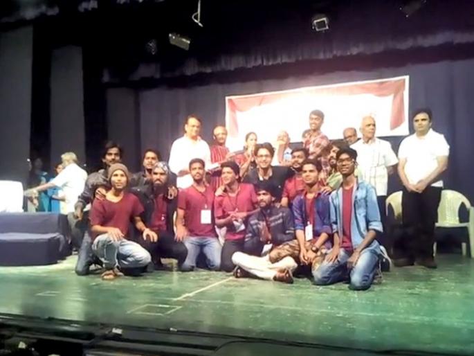 Ahmadnagar flag again on MahaCorp | महाकरंडकावर पुन्हा अहमदनगरचा झेंडा Ahmadnagar flag again on MahaCorp | महाकरंडकावर पुन्हा अहमदनगरचा झेंडा