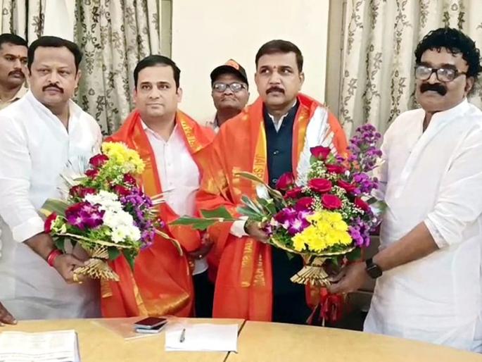 work for party growth or quit shiv sena leaders to office bearers | पक्षवाढीसाठी काम करा अन्यथा पद सोडा; शिवसेना नेत्यांची पदाधिकाऱ्यांना तंबी work for party growth or quit shiv sena leaders to office bearers | पक्षवाढीसाठी काम करा अन्यथा पद सोडा; शिवसेना नेत्यांची पदाधिकाऱ्यांना तंबी