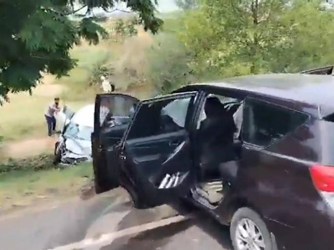 Car accident of MLA Ashish Jaiswal, two dead | आमदार आशिष जयस्वाल यांच्या गाडीचा भीषण अपघात, दोन जणांचा मृत्यू Car accident of MLA Ashish Jaiswal, two dead | आमदार आशिष जयस्वाल यांच्या गाडीचा भीषण अपघात, दोन जणांचा मृत्यू