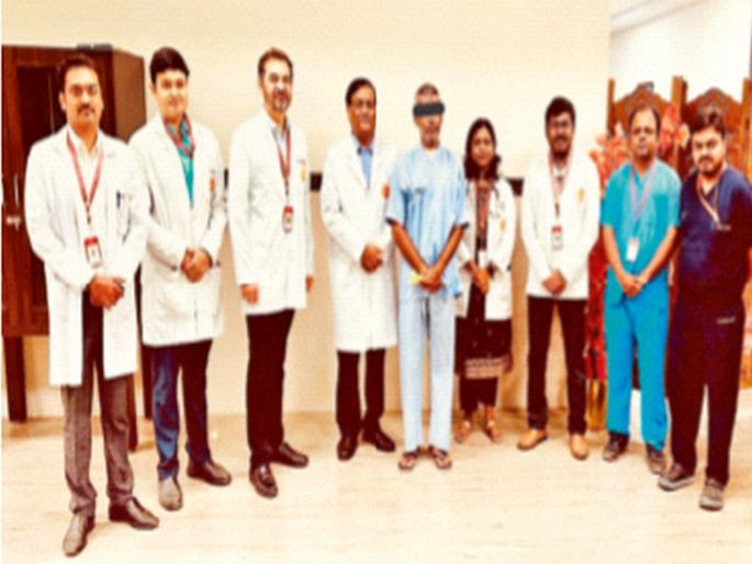 Doctors successfully perform complex surgery to save policeman, bullet exits jaw through forehead | जबडा-कपाळ छेदून गोळी थेट बाहेर; मृत्यूच्या जबड्यातून पोलिसाला वाचवण्यात यश Doctors successfully perform complex surgery to save policeman, bullet exits jaw through forehead | जबडा-कपाळ छेदून गोळी थेट बाहेर; मृत्यूच्या जबड्यातून पोलिसाला वाचवण्यात यश