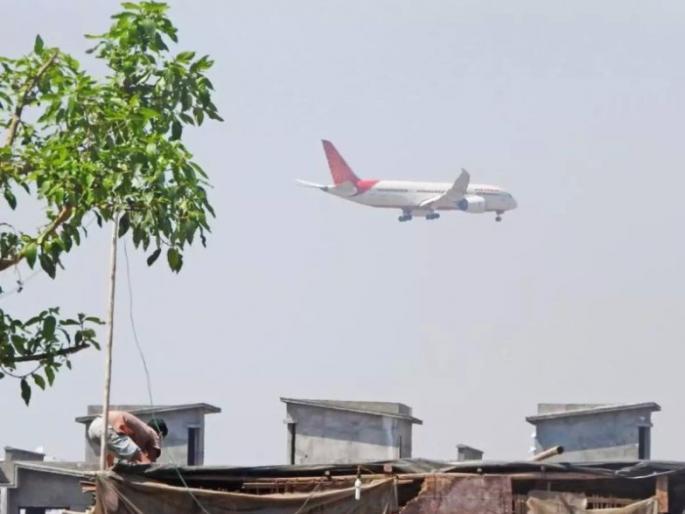 Danger to aircraft due to tall buildings: Identification of 29 buildings | उंच इमारतींमुळे विमानांना धोका : २९ इमारतींची ओळख Danger to aircraft due to tall buildings: Identification of 29 buildings | उंच इमारतींमुळे विमानांना धोका : २९ इमारतींची ओळख