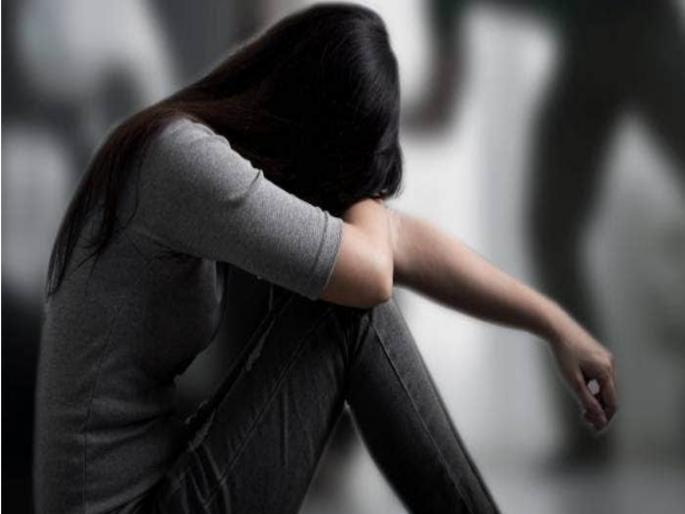 To escape from the fire of torture she was ready to fall into a bubble | छळाच्या आगीतून सुटण्यासाठी, तिची फुफाट्यात पडण्याची होती तयारी ! To escape from the fire of torture she was ready to fall into a bubble | छळाच्या आगीतून सुटण्यासाठी, तिची फुफाट्यात पडण्याची होती तयारी !