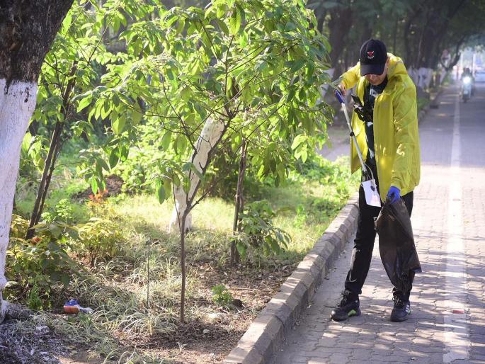 Positive Story: 'Swachhta Doot' seen every Sunday in Civil Lines; Unique campaign by doctors: City cleanliness resolution | सिव्हील लाइन्समध्ये दर रविवारी दिसतो ‘स्वच्छता दूत’;  डॉक्टरांची अनोखी मोहिम : शहर स्वच्छतेचा संकल्प 
