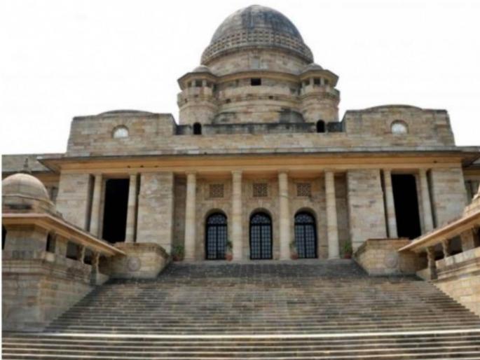 refusal to stay the acquittal of g n saibaba and his companions in nagpur | साईबाबासह साथीदारांच्या निर्दोष,मुक्तीच्या निर्णयाला स्थगितीस नकार refusal to stay the acquittal of g n saibaba and his companions in nagpur | साईबाबासह साथीदारांच्या निर्दोष,मुक्तीच्या निर्णयाला स्थगितीस नकार