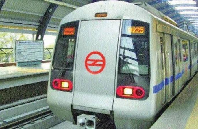More than two lakh citizens make metro travels in Nagpur | नागपुरात दोन लाखांहून नागरिकांनी केली 'मेट्रो वारी' More than two lakh citizens make metro travels in Nagpur | नागपुरात दोन लाखांहून नागरिकांनी केली 'मेट्रो वारी'