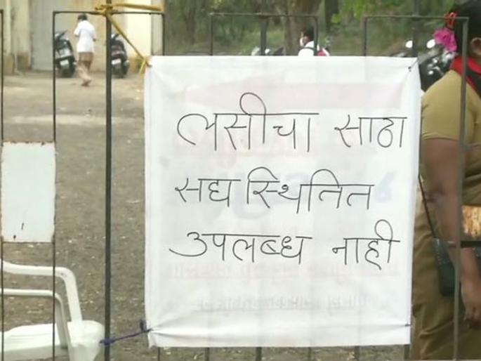The dose did not reach, many beneficiaries returned from the center | डोस पोहचलेच नाही, केंद्रावरून अनेक लाभार्थी परतले The dose did not reach, many beneficiaries returned from the center | डोस पोहचलेच नाही, केंद्रावरून अनेक लाभार्थी परतले
