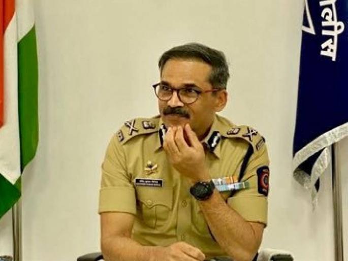 Police Commissioner's 'Alertness'! A notorious gangster was caught on the streets of Nagpur | पोलीस आयुक्तांचा 'अलर्टनेस'! नागपूरच्या रस्त्यावर पकडला गेला कुख्यात गुंड Police Commissioner's 'Alertness'! A notorious gangster was caught on the streets of Nagpur | पोलीस आयुक्तांचा 'अलर्टनेस'! नागपूरच्या रस्त्यावर पकडला गेला कुख्यात गुंड