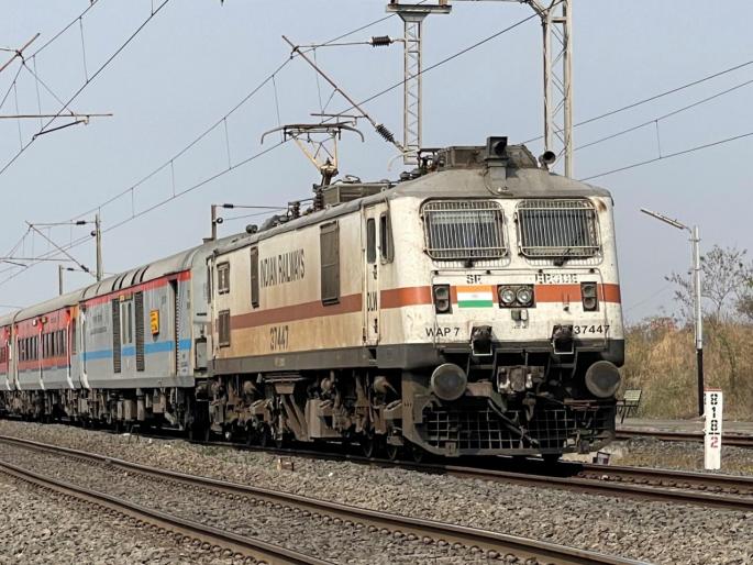 panvel somatane chikhali new chord line and rahuri shani shingnapur new railway line approved | पनवेल-सोमटणे, पनवेल-चिखली नवीन कॉर्ड लाइन; राहुरी-शनी शिंगणापूर नव्या रेल्वे मार्गास मान्यता panvel somatane chikhali new chord line and rahuri shani shingnapur new railway line approved | पनवेल-सोमटणे, पनवेल-चिखली नवीन कॉर्ड लाइन; राहुरी-शनी शिंगणापूर नव्या रेल्वे मार्गास मान्यता