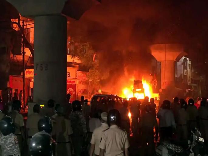 It would be better if those who try to do politics of religion and caste recognized 'this' danger in time editorial about Nagpur riot | नागपूरला दृष्ट का लागली? धर्म आणि जातींचे राजकारण करू पाहणाऱ्या मंडळींनी 'हा' धोका वेळीच ओळखलेला बरा It would be better if those who try to do politics of religion and caste recognized 'this' danger in time editorial about Nagpur riot | नागपूरला दृष्ट का लागली? धर्म आणि जातींचे राजकारण करू पाहणाऱ्या मंडळींनी 'हा' धोका वेळीच ओळखलेला बरा
