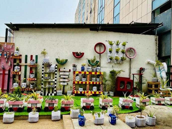 Selfie Point at AIIMS for patients relatives | रुग्ण, नातेवाइकांसाठी ‘एम्स’मध्ये ‘सेल्फी पॉइंट Selfie Point at AIIMS for patients relatives | रुग्ण, नातेवाइकांसाठी ‘एम्स’मध्ये ‘सेल्फी पॉइंट