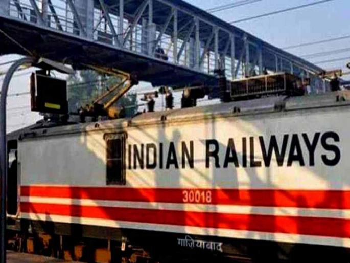 Ahmedabad Howrah Express passenger stabbed Nagpur passenger seriously injured | अहमदाबाद हावडा एक्स्प्रेसच्या प्रवाशावर चाकूहल्ला; नागपूरचा प्रवासी गंभीर, दुर्गजवळ घटना Ahmedabad Howrah Express passenger stabbed Nagpur passenger seriously injured | अहमदाबाद हावडा एक्स्प्रेसच्या प्रवाशावर चाकूहल्ला; नागपूरचा प्रवासी गंभीर, दुर्गजवळ घटना