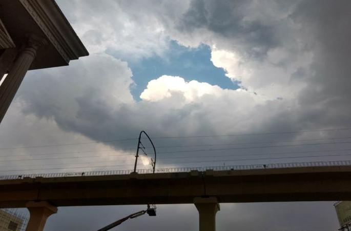Warning of rain in Vidarbha; The mercury in Nagpur came down again | विदर्भात पावसाचा इशारा; नागपुरातील पारा पुन्हा उतरला Warning of rain in Vidarbha; The mercury in Nagpur came down again | विदर्भात पावसाचा इशारा; नागपुरातील पारा पुन्हा उतरला
