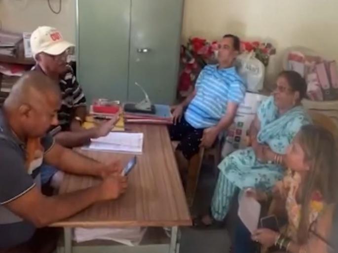 Vasai Naigoan Roshan Society issues notice in English to Marathi family; When asked for an, they said, "Shoot the Marathi"... | सोसायटीची मराठी कुटुंबाला इंग्रजीत नोटीस; जाब विचारताच म्हणाले, मराठीला गोळी मारा...