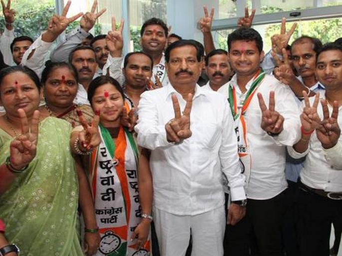 all ncp corporators in navi mumbai likely to join bjp | नवी मुंबईत राष्ट्रवादीला खिंडार?; सर्व नगरसेवकांचा भाजपामध्ये जाण्याचा निर्णय all ncp corporators in navi mumbai likely to join bjp | नवी मुंबईत राष्ट्रवादीला खिंडार?; सर्व नगरसेवकांचा भाजपामध्ये जाण्याचा निर्णय