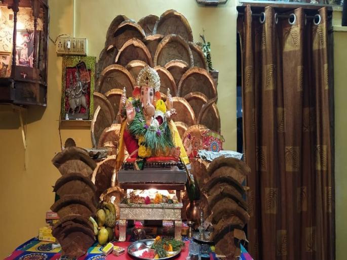 Naik families are determined to provide decorative money for only a hundred rupees. | केवळ शंभर रुपयांत साकारली आरास, सजावटीची रक्कम देणार पुरग्रस्तांना नाईक कुटुंबियांचा निर्धार Naik families are determined to provide decorative money for only a hundred rupees. | केवळ शंभर रुपयांत साकारली आरास, सजावटीची रक्कम देणार पुरग्रस्तांना नाईक कुटुंबियांचा निर्धार