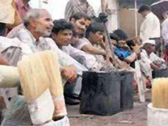 The naka worker worried due to lack of work | नाका कामगार हाताला काम मिळत नसल्याने झाले हवालदिल The naka worker worried due to lack of work | नाका कामगार हाताला काम मिळत नसल्याने झाले हवालदिल