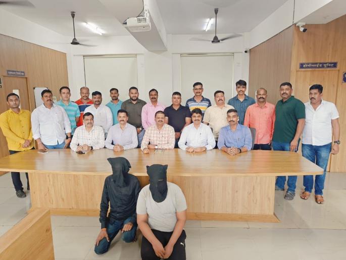 Husband and stepson arrested for dowry killing the unborn baby with mother | हुंड्यासाठी आईसह पोटातील बाळाला औषध देवून ठार मारणाऱ्या नवरा व सावत्र मुलाला अटक Husband and stepson arrested for dowry killing the unborn baby with mother | हुंड्यासाठी आईसह पोटातील बाळाला औषध देवून ठार मारणाऱ्या नवरा व सावत्र मुलाला अटक