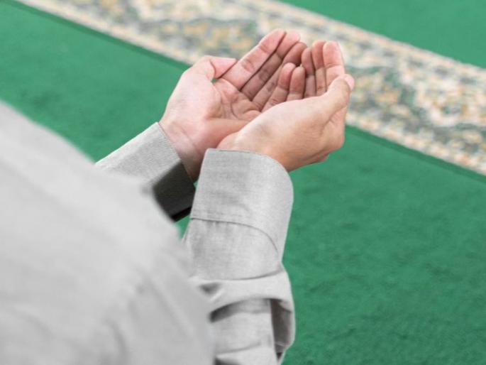 Only four Muslim students, but 159 others were forced to offer namaz Professor arrested in chhattisgarh university | मुस्लीम विद्यार्थी चारच, पण 159 जणांना नमाज पठण करण्यास भाग पाडलं; प्रोफेसरला अटक! Only four Muslim students, but 159 others were forced to offer namaz Professor arrested in chhattisgarh university | मुस्लीम विद्यार्थी चारच, पण 159 जणांना नमाज पठण करण्यास भाग पाडलं; प्रोफेसरला अटक!