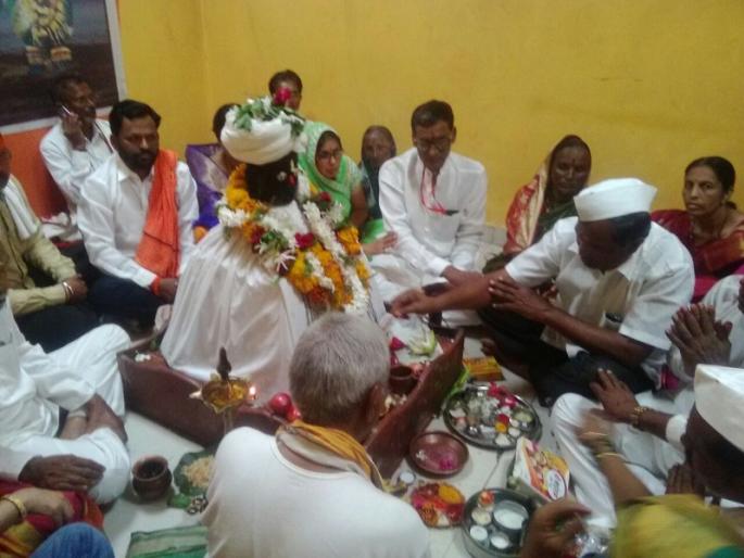 On the occasion of Paratwari in the city of Narsi Namdev | परतवारी निमित्त नर्सी नामदेव येथे उसळला जनसागर