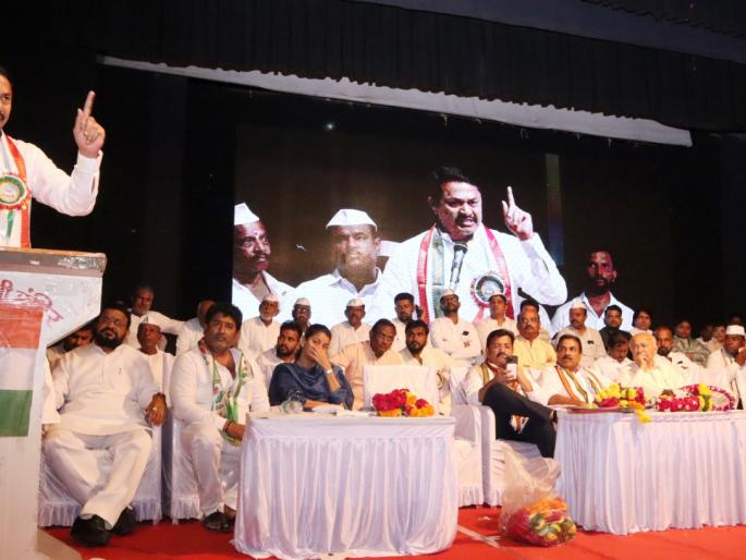 administrators of municipalities district councils pay commission to the government nana patole accusation | महापालिका, जिल्हा परिषदांचे प्रशासक सरकारला कमिशन देतात; नाना पटाेले यांचा आराेप administrators of municipalities district councils pay commission to the government nana patole accusation | महापालिका, जिल्हा परिषदांचे प्रशासक सरकारला कमिशन देतात; नाना पटाेले यांचा आराेप