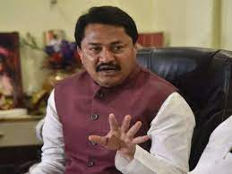 Modi is the name of the one whose wife runs away: Nana Patole | ‘ज्याची बायको पळते त्याचे नाव मोदी ठरते’ : नाना पटोले Modi is the name of the one whose wife runs away: Nana Patole | ‘ज्याची बायको पळते त्याचे नाव मोदी ठरते’ : नाना पटोले