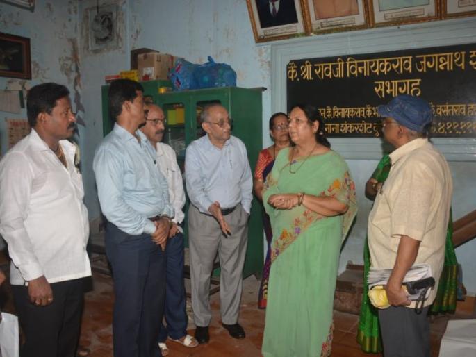 shiv sena will save Nana Jagannath Shankar girls school says mla dr Neelam Gorhe | नाना जगन्नाथ शंकरशेट शाळा वाचवणारच- नीलम गोऱ्हे shiv sena will save Nana Jagannath Shankar girls school says mla dr Neelam Gorhe | नाना जगन्नाथ शंकरशेट शाळा वाचवणारच- नीलम गोऱ्हे