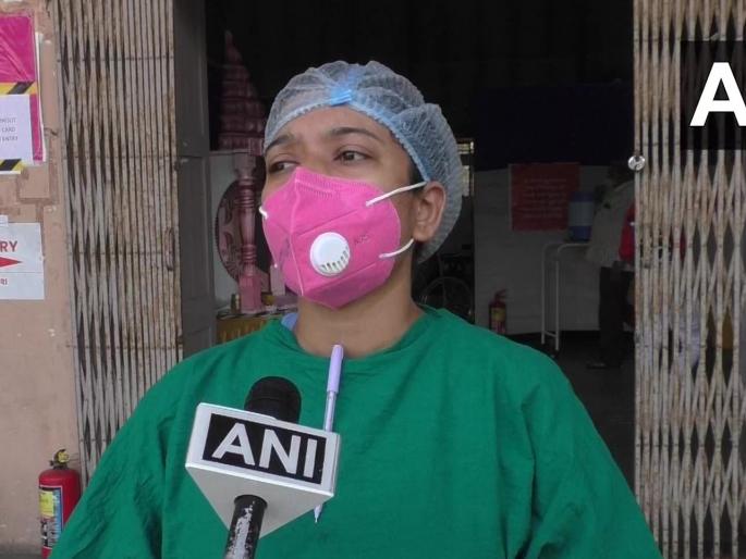 four months pregnant nurse has been attending patients covid care center observing roza | कर्तव्यनिष्ठेला सलाम! कोरोनाच्या महाभयंकर संकटात गर्भवती नर्स रोजा ठेवत करतेय रुग्णांची सेवा four months pregnant nurse has been attending patients covid care center observing roza | कर्तव्यनिष्ठेला सलाम! कोरोनाच्या महाभयंकर संकटात गर्भवती नर्स रोजा ठेवत करतेय रुग्णांची सेवा