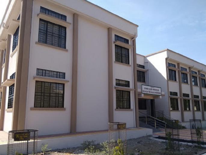 Ayurveda hospital- in Nanded - available pure water in one rupee | नांदेडमधील आयुर्वेद रुग्णालयात एक रुपयात शुद्ध पाणी Ayurveda hospital- in Nanded - available pure water in one rupee | नांदेडमधील आयुर्वेद रुग्णालयात एक रुपयात शुद्ध पाणी