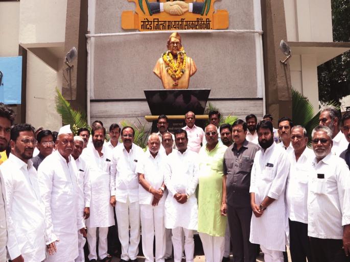 Nanded district central bank reopened Mahagadi; Sunil Kadam elected as president | नांदेड जिल्हा मध्यवर्ती बँकेत पुन्हा महाआघाडी; अध्यक्षपदी सुनील कदम यांची निवड Nanded district central bank reopened Mahagadi; Sunil Kadam elected as president | नांदेड जिल्हा मध्यवर्ती बँकेत पुन्हा महाआघाडी; अध्यक्षपदी सुनील कदम यांची निवड