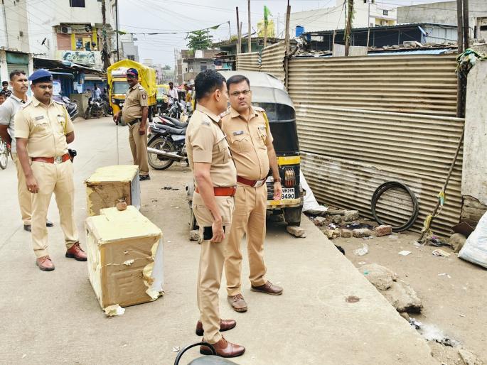 Nanded: One person brutally murdered over a dispute over a handcart, two accused arrested | Nanded: समोरासमोर हातगाडा लावण्याच्या वादातून एकाचा निर्घृण खून, दोघे आरोपी अटकेत Nanded: One person brutally murdered over a dispute over a handcart, two accused arrested | Nanded: समोरासमोर हातगाडा लावण्याच्या वादातून एकाचा निर्घृण खून, दोघे आरोपी अटकेत