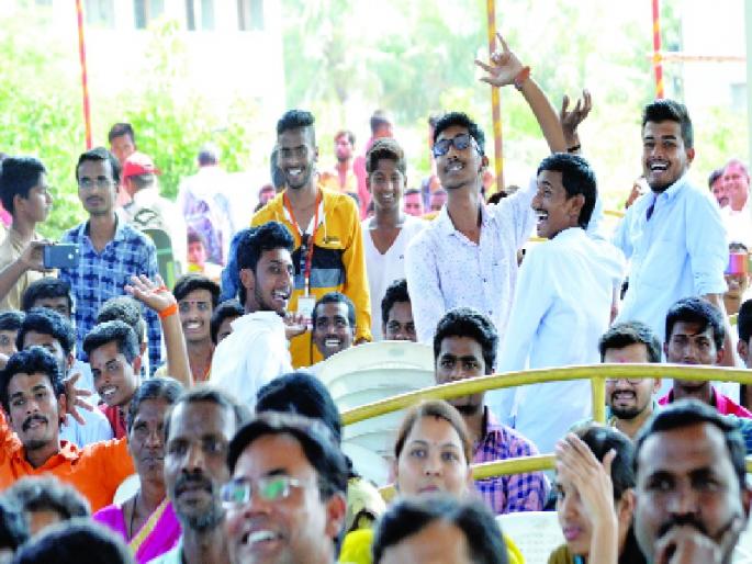 A rhythm and tune of the youth festival was gathered | युवक महोत्सवात ताल-सुरांची गट्टी जमली A rhythm and tune of the youth festival was gathered | युवक महोत्सवात ताल-सुरांची गट्टी जमली