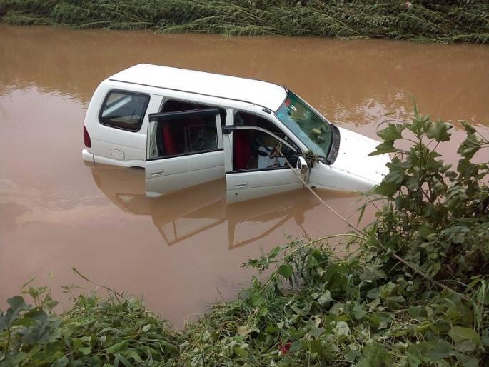 four dead in Nanded flood; The search for two people continued | नांदेडमध्ये ओढ्याच्या पुराने घेतला चौघांचा बळी; दोन जणांचा शोध सुरूच
