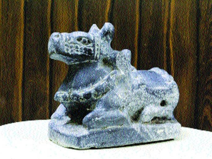 Donation of idols immersed in sea | समुद्रात विसर्जित केलेल्या मूर्तींचे ‘दान’ Donation of idols immersed in sea | समुद्रात विसर्जित केलेल्या मूर्तींचे ‘दान’