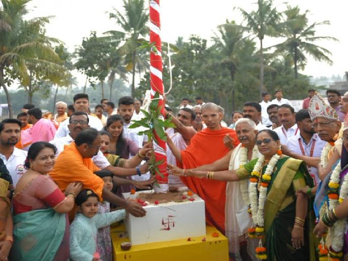 Mahastakabhishek ceremony at Nandani in Kolhapur district | Kolhapur: संन्यासाशिवाय जीव तीर्थंकर होत नाही - विशुद्ध सागर महाराज; नांदणी येथे महामस्तकाभिषेक सोहळ्यास प्रारंभ Mahastakabhishek ceremony at Nandani in Kolhapur district | Kolhapur: संन्यासाशिवाय जीव तीर्थंकर होत नाही - विशुद्ध सागर महाराज; नांदणी येथे महामस्तकाभिषेक सोहळ्यास प्रारंभ