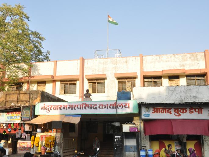 One and a half crore is due to the government offices | अबब़़ शासकीय कार्यालयांकडे पालिकेचे करपोटी दीड कोटी थकीत One and a half crore is due to the government offices | अबब़़ शासकीय कार्यालयांकडे पालिकेचे करपोटी दीड कोटी थकीत