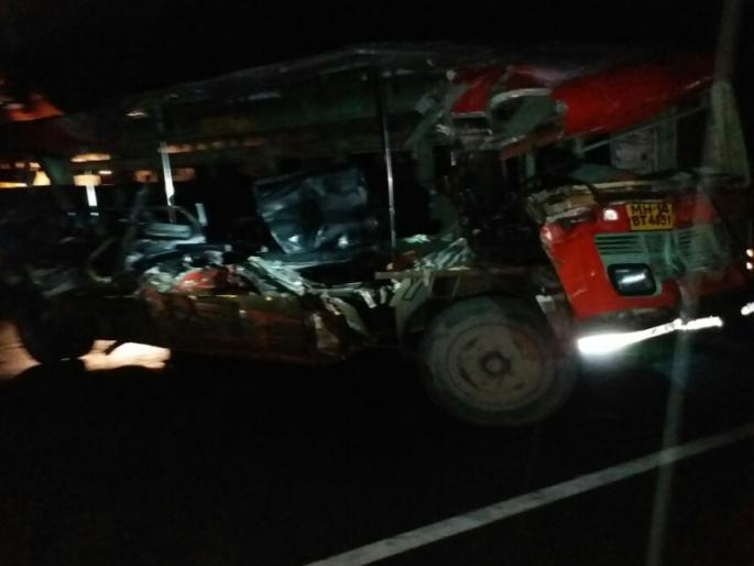 Death toll of ST truck in Pune, 9 deaths | पुण्याजवळ एसटी-टेम्पोचा भीषण अपघात, 9 जणांचा मृत्यू Death toll of ST truck in Pune, 9 deaths | पुण्याजवळ एसटी-टेम्पोचा भीषण अपघात, 9 जणांचा मृत्यू