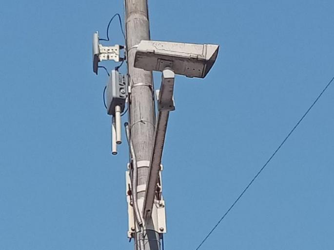 Signal breaking fine receipt directly to your home : 19 cameras operational | सिग्नल तोडला तर दंडाची पावती थेट तुमच्या घरी : १९ कॅमेरे कार्यान्वित Signal breaking fine receipt directly to your home : 19 cameras operational | सिग्नल तोडला तर दंडाची पावती थेट तुमच्या घरी : १९ कॅमेरे कार्यान्वित