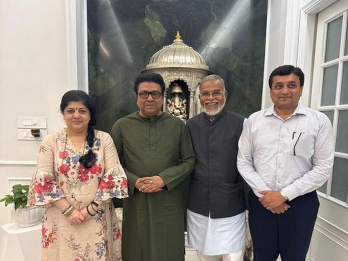 95 percent of people oppose imposition of first to fourth Hindi language; Narendra Jadhav meet with MNS Raj Thackeray | ९५ टक्के लोकांचा पहिली ते चौथी हिंदी भाषा लादण्याला विरोध; राज ठाकरेंच्या भेटीनंतर नरेंद्र जाधव म्हणाले... 95 percent of people oppose imposition of first to fourth Hindi language; Narendra Jadhav meet with MNS Raj Thackeray | ९५ टक्के लोकांचा पहिली ते चौथी हिंदी भाषा लादण्याला विरोध; राज ठाकरेंच्या भेटीनंतर नरेंद्र जाधव म्हणाले...