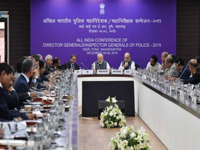 Security is the top priority: Narendra Modi | देशांतर्गत सुरक्षेला सर्वोच्च प्राधान्य : नरेंद्र मोदी Security is the top priority: Narendra Modi | देशांतर्गत सुरक्षेला सर्वोच्च प्राधान्य : नरेंद्र मोदी