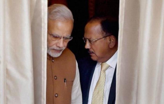 NSA Ajit Doval given Cabinet rank in Government of India | भारताच्या 'स्ट्राईक'चे मास्टरमाईंड अजित डोवाल यांना मोदी सरकार-2 कडून 'लई भारी' भेट NSA Ajit Doval given Cabinet rank in Government of India | भारताच्या 'स्ट्राईक'चे मास्टरमाईंड अजित डोवाल यांना मोदी सरकार-2 कडून 'लई भारी' भेट