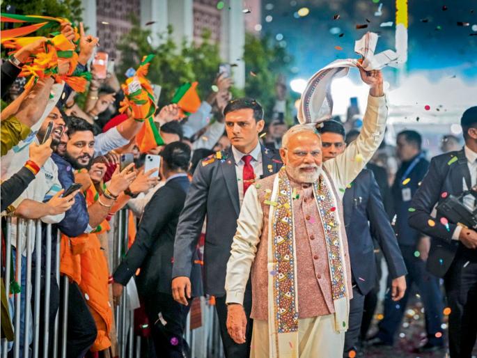 Prime Minister Narendra Modi expressed determination to remove 'Jungle Raj' in West Bengal like in Bihar | बिहारप्रमाणे पश्चिम बंगालमधील ‘जंगलराज’ हटवणारच, पंतप्रधान नरेंद्र मोदी यांनी व्यक्त केला निर्धार Prime Minister Narendra Modi expressed determination to remove 'Jungle Raj' in West Bengal like in Bihar | बिहारप्रमाणे पश्चिम बंगालमधील ‘जंगलराज’ हटवणारच, पंतप्रधान नरेंद्र मोदी यांनी व्यक्त केला निर्धार