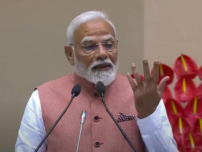 Prime Minister Modi praises the film 'Chhawa' at the Akhil Bharatiya Marathi Sahitya Sammelan Delhi 2025 | मराठी साहित्य संमेलनात 'छावा'ची धूम, PM मोदींनी उल्लेख करताच टाळ्यांचा कडकडाट; म्हणाले...