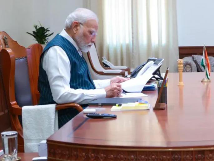 Narendra Modi's life is in danger, Dawood Ibrahim is offering Rs 5 crore Kamran, who made the threatening call, is in 2 year jail | "मोदींच्या जीवाला धोका, दाऊद इब्राहिम 5 कोटी देतोय..."; धमकीचा फोन करणारा कामरान कारागृहात, किती वर्षांची झाली शक्षा? Narendra Modi's life is in danger, Dawood Ibrahim is offering Rs 5 crore Kamran, who made the threatening call, is in 2 year jail | "मोदींच्या जीवाला धोका, दाऊद इब्राहिम 5 कोटी देतोय..."; धमकीचा फोन करणारा कामरान कारागृहात, किती वर्षांची झाली शक्षा?