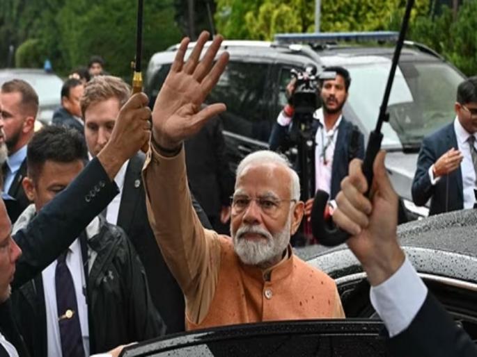 7 hours in Prime Minister Narendra Modi battlefield; Will discuss Russia-Ukraine dispute with Zelensky | पंतप्रधान युद्धभूमीत ७ तास; रशिया-युक्रेन वादावर झेलेन्स्की यांच्याशी चर्चा करणार 7 hours in Prime Minister Narendra Modi battlefield; Will discuss Russia-Ukraine dispute with Zelensky | पंतप्रधान युद्धभूमीत ७ तास; रशिया-युक्रेन वादावर झेलेन्स्की यांच्याशी चर्चा करणार