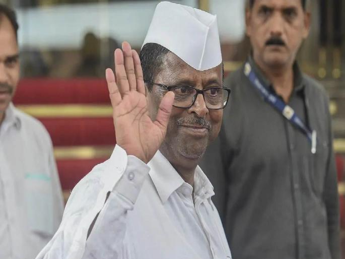 narhari Jhirwal says, then make me Chief Minister! What do I say about the if-then questions? | झिरवाळ म्हणतात, मग मला मुख्यमंत्री करा! जर-तरच्या प्रश्नांवर मी काय बोलणार?