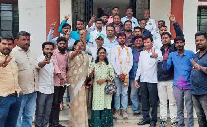 bjp won in narkhed panchayat samiti election | नरखेडमध्ये राष्ट्रवादीचे टायमिंग चुकले ! bjp won in narkhed panchayat samiti election | नरखेडमध्ये राष्ट्रवादीचे टायमिंग चुकले !